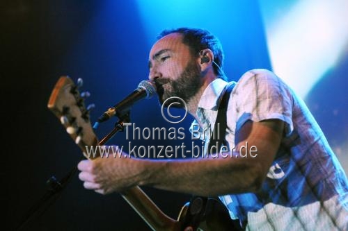 Broken Bells - Die amerikanischen Musiker Brian Burton und James Mercer treten mit ihrer Indierock-Band Broken Bells im Kölner Gloria Theater auf (© Thomas Brill)