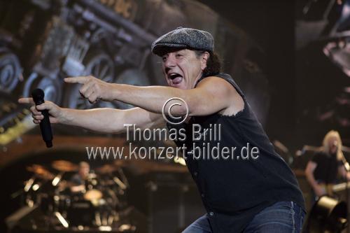 Australische Hardrock-Band AC/DC gastierten mit Sänger Brian Johnson und Gitarrist Angus Young auf ihrer 