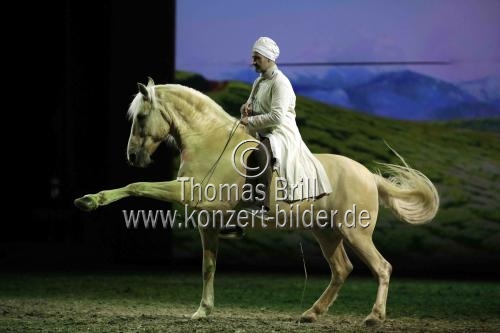 Europäische Pferdeshow APASSIONATA gastiert mit dem neuen Programm „Gefährten des Lichts“
am 14. und 15. April 2018 in derLanxess-Arena Köln (© Thomas Brill)