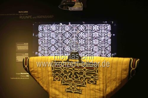 Die Ausstellung „Eine Seele in Allem – Begegnungen mit Ainu aus dem Norden Japans“ gastiert vom 5. November 2021 bis 20. Februar 2022 im Rautenstrauch-Joest-Museum Köln (&copy; Thomas Brill)