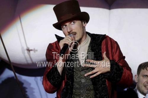 Deutsche Rapper Alligatoah gastiert auf seiner 