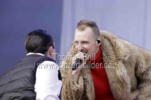Deutsche Rapper Lukas Strobel alias Alligatoah gastiert auf seiner 