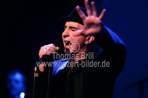 Britische Sänger Marc Almond gastiert auf seiner 