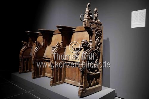 Das Antwerpener Altarbild der Kölner Kreuzbrüder im Wallraf-Richartz-Museum Köln geehrt (&copy; Thomas Brill)