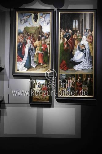 Das Antwerpener Altarbild der Kölner Kreuzbrüder im Wallraf-Richartz-Museum Köln geehrt (&copy; Thomas Brill)