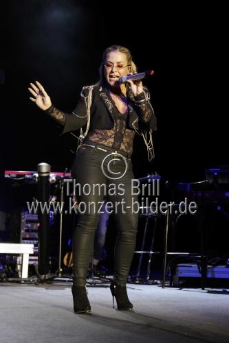 Amerikanische Soul-Sängerin Anastacia Newkirk gastiert auf ihrer 