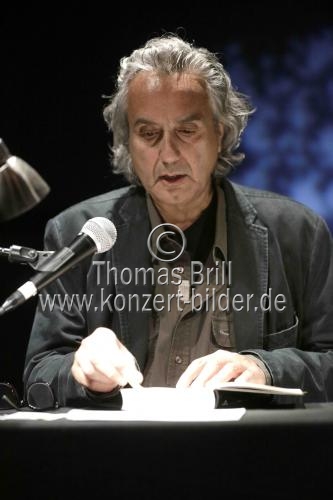 Deutsche Krimi-Autor Friedrich Ani präsentiert seinen neuen Kriminalroman 