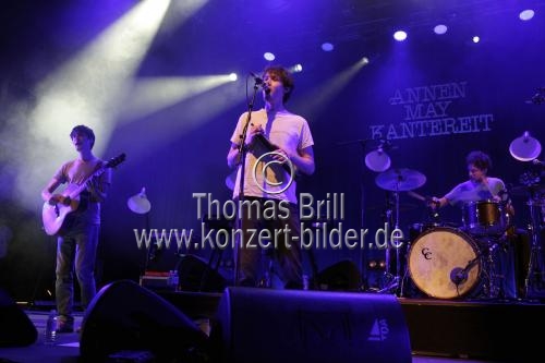 Deutsche Pop-Rock-Band AnnenMayKantereit gastiert auf ihrer 