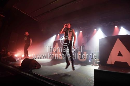 Deutsche Hip-Hop-Gruppe Antilopen Gang gastiert auf ihrer 