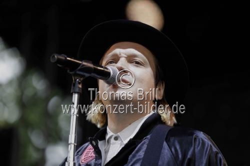 Kanadische Indie-Rockband Arcade Fire gastiert auf ihrer 