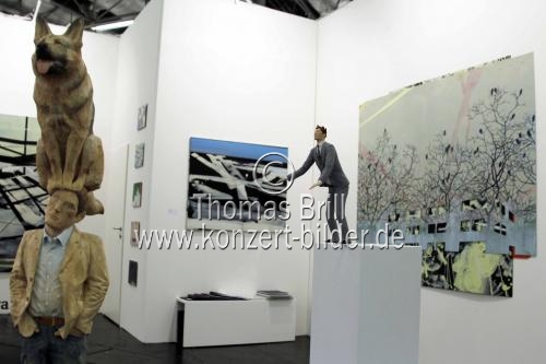 Messe für aktuelle Kunst ART.FAIR 21 präsentiert vom 29.10. bis 01.11.2010 viel versprechende junge Positionen und ausgewählte aktuelle Arbeiten bewährter, international vertretener Künstler im Staatenhaus am Rheinpark in Köln (&copy; Thomas Brill)