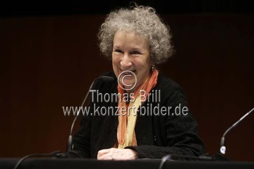 Kanadische Schriftstellerin Margaret Atwood liest aus ihrem Roman 