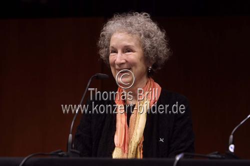 Kanadische Schriftstellerin Margaret Atwood liest aus ihrem Roman 