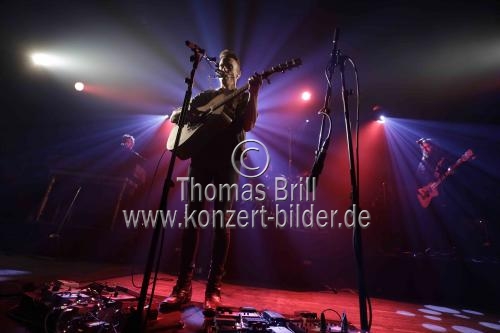 Israelischer Folk-Rock-Musiker Asaf Avidan gastiert mit seiner Band auf seiner 