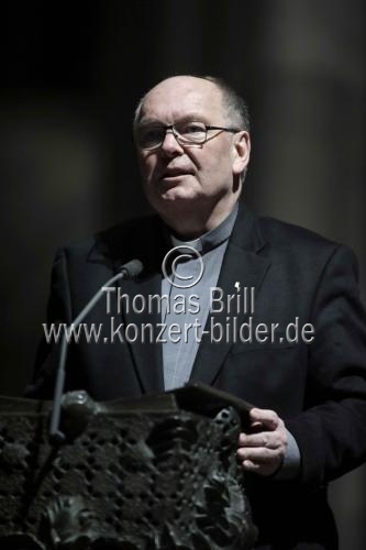 Österreichische Schauspieler Klaus Maria Brandauer liest Fjodor Dostojewskis 