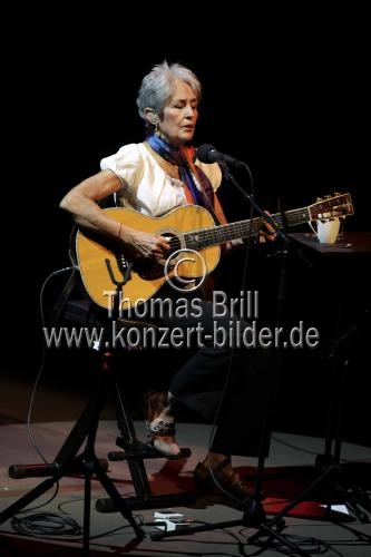 Amerikanische Folk-Sängerin Joan Baez gastiert auf ihrer 