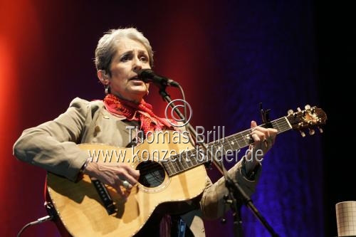 Amerikanische Folk-Sngerin Joan Baez auf 