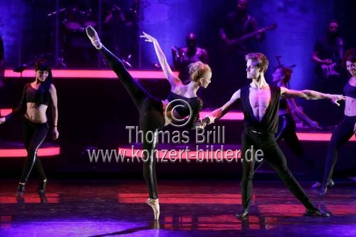 Cubanische Tanz- und Musikshow Ballet Revolución gastiert im Rahmen des 29. Kölner Sommerfestivals vom vom 12. bis 24. Juli sowie vom 02. bis 07. August 2016 in der Philharmonie Köln (© Thomas Brill)