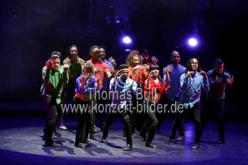 Cubanische Tanz- und Musikshow Ballet Revolución gastiert vom 16. bis 21. Januar 2018 im Musical Dome Köln (&copy; Thomas Brill)