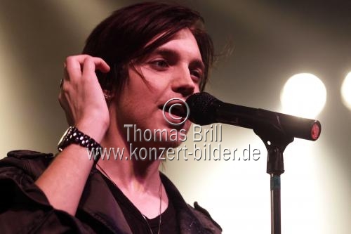 Amerikanischer Sänger Alexander Max Band gastiert auf seiner 