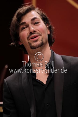 Rumänische Countertenor Valer Barna-Sabadus gastiert im Rahmen der Reihe 