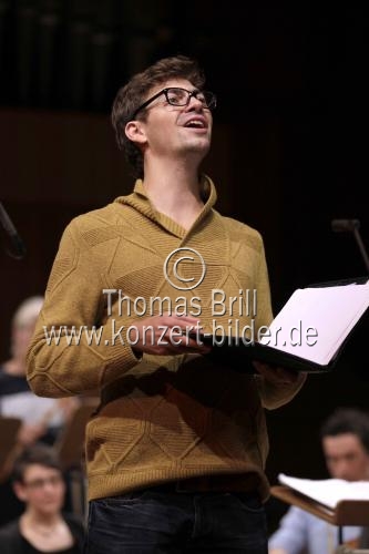 Rumänische Countertenor Valer Barna-Sabadus gastiert in Begleitung des Ensembles L’arte del mondo unter der Leitung des deutschen Dirigenten Werner Ehrhardt im Klaus-von-Bismarck-Saal Köln (&copy; Thomas Brill)