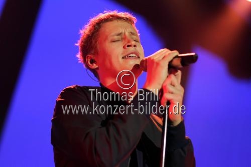 Deutsche Singer-Songwriter Tim Bendzko gastiert auf seiner 