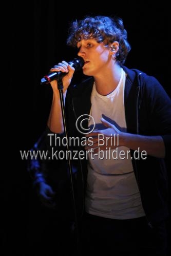 Deutsche Singer-Songwriter Tim Bendzko gastiert auf seiner 