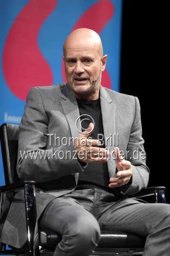 Deutsche Schauspieler Christian Berkel im Gespräch mit der deutschen Journalistin Randi Crott über seinen neuen Roman 