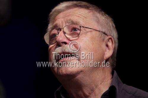 Deutsche Liedermacher Wolf Biermann und der chinesische Schriftsteller Liao Yiwu singen und lesen aus Liao Yiwus neuem Buch “Die Kugel und das Opium” im Rahmen der zweiten lit.COLOGNE SPEZIAL in der Philharmonie Köln (&copy; Thomas Brill)