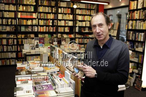 Kölner Buchhändler Klaus Bittner in den Räumen der Buchhandlung Klaus Bittner Köln (© Thomas Brill)