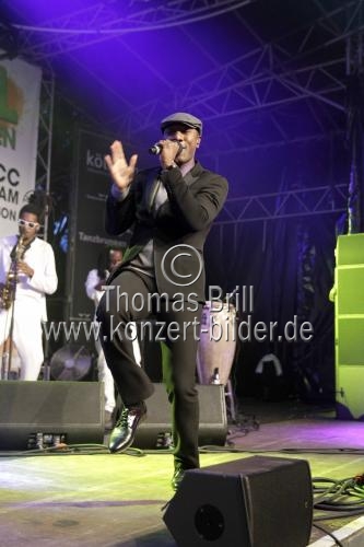 Amerikanische Sänger Aloe Blacc gastiert auf seiner 