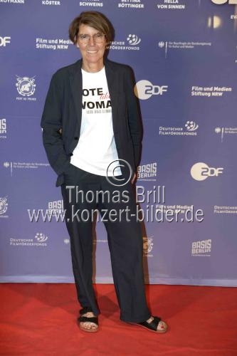 Premiere für „Was haben wir gelacht“ mit Hella von Sinnen, Esther Schweins, Maren Kroymann, Gaby Köster, Bettina Böttinger, den Regisseurinnen Eva Müller & Isabel Schneider sowie Produzentim Uschi Feldges im Filmpalsat Köln (&copy; Thomas Brill)