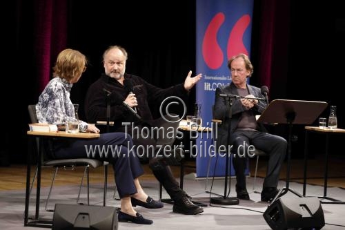 Deutsche Schriftsteller Jörg Bong liest aus seinem Historienroman „Die Flamme der Freihheit