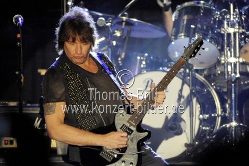 Amerikanische Rock-Band Bon Jovi gab ein exclusives 