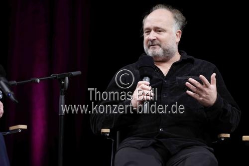 Deutsche Schriftsteller Jörg Bong liest aus seinem Historienroman „Die Flamme der Freihheit