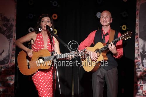 Claudia Schill und Klaus Renzel gastieren mit ihrer 50-iger Jahre Revue 