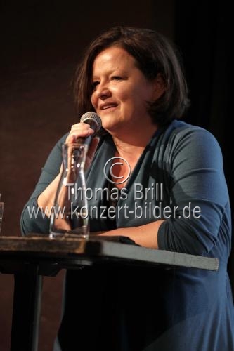 Deutsche Philosophin Susanne Boshammer und der deutsche Journalist Jürgen Wiebicke sprechen über 