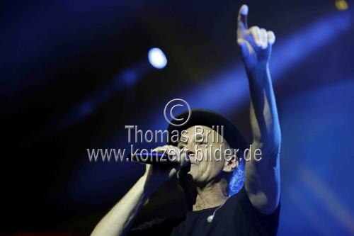 Kölsch Rock-Band Brings gastieren mit ihrer „MaiPolkaParty“ zum Tanz in den Mai in der Kölner Lanxess-Arena (&copy; Thomas Brill)
