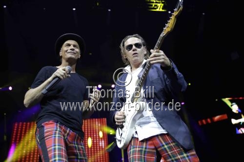 Kölsch Rock-Band Brings gastieren mit ihrer „MaiPolkaParty“ zum Tanz in den Mai in der Kölner Lanxess-Arena (&copy; Thomas Brill)