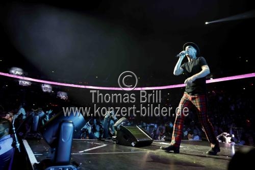Kölsch Rock-Band Brings gastieren mit ihrer „MaiPolkaParty“ zum Tanz in den Mai in der Kölner Lanxess-Arena (&copy; Thomas Brill)