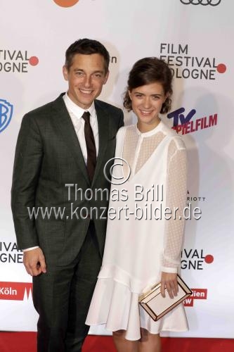 Deutsche Schauspieler Volker Bruch und Liv Lisa Fries vor der Premiere des Films 