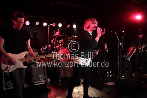 Englische Musiker Tim Burgess gastiert auf seiner 