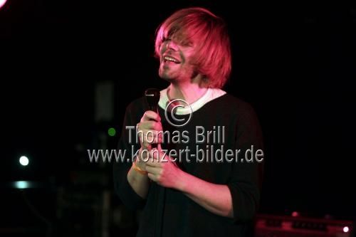 Englische Musiker Tim Burgess gastiert auf seiner 