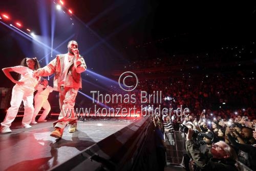 Nigerianischer Afrobeat-Musiker Burna Boy gastiert auf seiner 