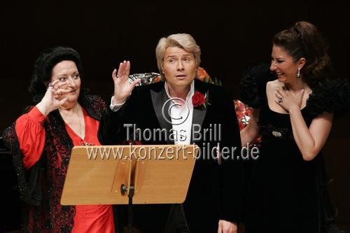 Spanische Sopranistin Montserrat Caballé gastierte mit ihrer Tochter Montserrat Marti in der Kölner Philharmonie (© Thomas Brill)