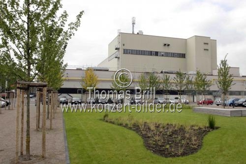 Der Carlsgarten ist ein urbaner Garten auf dem Vorplatz der Interimspielstätte des Schauspielhaus Köln dem Depot im Carlswerk Köln (&copy; Thomas Brill)