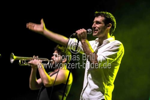 Australische Musikgruppe The Cat Empire gastiert auf ihrer 