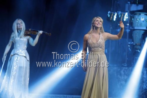 Irisches Folk- und Pop-Ensemble Celtic Woman gastiert auf ihrer 