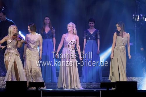 Irisches Folk- und Pop-Ensemble Celtic Woman gastiert auf ihrer 